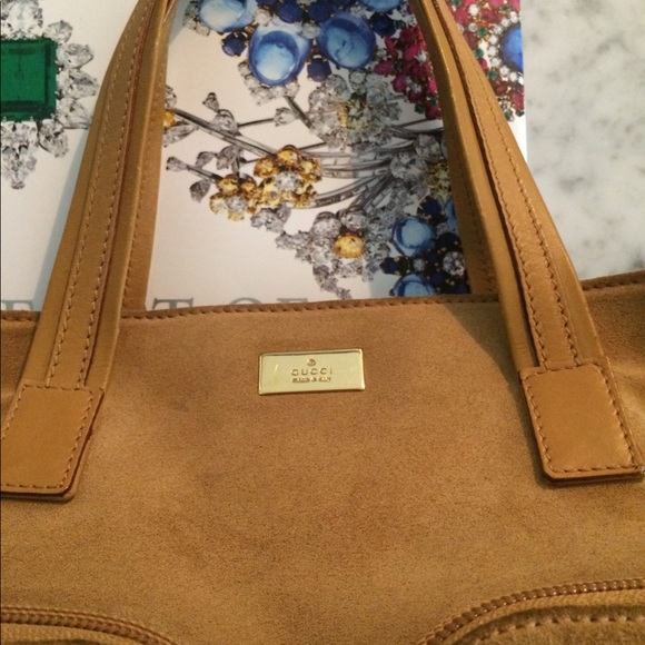 Gucci Tan Suede Bag - Picture 5 of 8